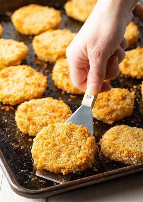 Find a large wire rack to lay tomatoes on. Oven Fried Green Tomatoes Recipe - Make ultra-crispy ...