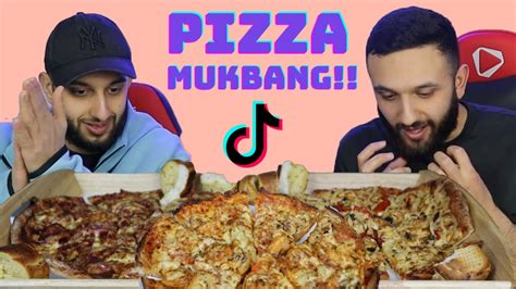 Pizza Mukbang Reacting To Tiktoks Youtube
