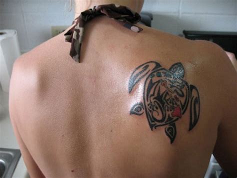 Turtle tattoos | polynesian and hawaiian tribal turtle designs. 7 Beautiful Tribal Sea Turtle Tattoo