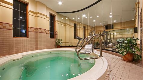 Our variety of 124 chicago hotels with pools offers a range of prices and options for every budget and wish list. Best Western Plus Hawthorne Terrace Hotel - Chicago, IL ...
