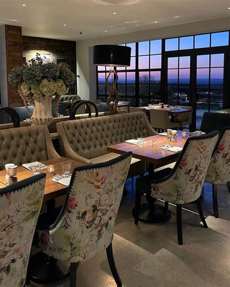 Local Diners Are Loving Yeovil Restaurant With Stunning Views