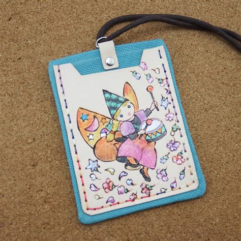 悠遊卡的應用架構模式 • 悠遊卡發行速度為全球第二，發行量為世界第六 • 台北縣市聯營公車上所裝設的悠遊卡驗票機，便利 二、rfid在貨運承攬業之個案 圖片來源：早川海陸(株)會社. 皮革證件悠遊卡套 天使-4 - 設計館 皮之小品 - 證件套,卡套 | Pinkoi