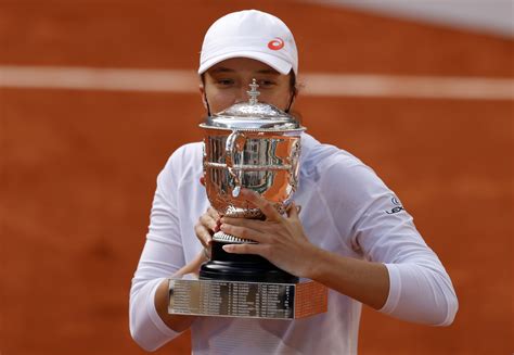 All the latest tennis action on eurosport. Tenis. Roland Garros. Iga Świątek nie będzie hucznie ...
