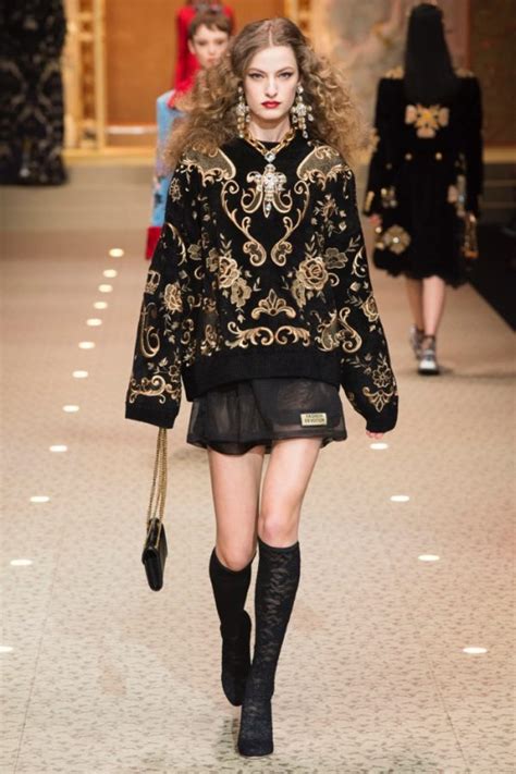 Dolce Gabbana Fall Winter Runway