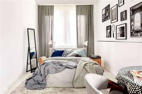 Nah, jika bunda belum menemukan warna yang bunda sukai dan cocok buat ruangan sempit, coba saja cat dinding dengan warna netral. 10 Warna Cat Kamar + Tips Kamar Sempit | Flokq Coliving ...