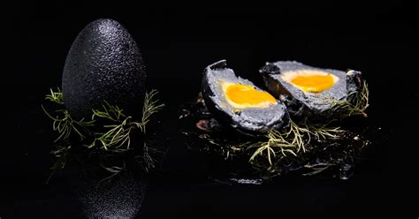 In this cake decorating tutorial, i demonstrate how to create a pretty dragon egg cake the easy and fool proof way. Make a Black Dragon Egg at Koi Dessert Bar - Broadsheet
