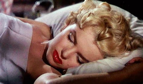 The Reality Of Every First Date Told By Marilyn Monroe S Yourtango