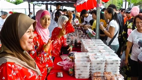 Opening theme song of ninja boy rantarou by ayuka & asuka. Bon Odori video sushi girls in red - Citizen Journalists ...