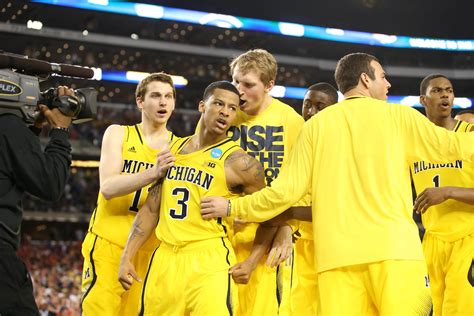 michigan basketball ncaa tournament history with pictures