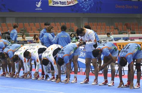 Their jumps were around 4.5 metres. Asian Games 2014 Day 10: Sania Mirza-Saketh Myneni win ...