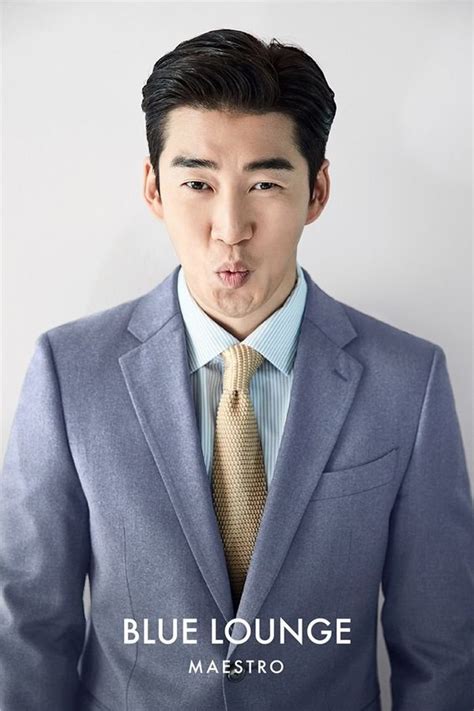 He then pursued his acting career in 2004. Yoon Kye-sang - Picture (윤계상) @ HanCinema