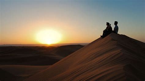 Retiro De Silencio En El Desierto De Del Sáhara En Marruecos