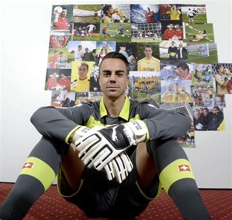 Diego benaglio is a goalkeeper and is 6'3 and weighs 183 pounds. Diego Benaglio | Star player, Diego, Goalkeeper