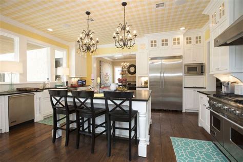 Currently the floor is a patterned white and i want something other than another shade of white. 30 Beautiful White Kitchens (Design Ideas) - Designing Idea