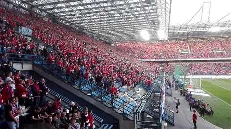 Z usługi można korzystać na urządzeniach mobilnych. Wisła vs Cracovia - naprzód Wisło ( pierwsza połowa ...