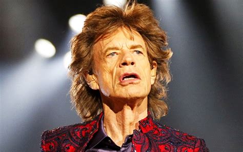 In season 3 (family brainsurge), there are four puzzles, worth 10, 25, 50, and 100 points. Top 10 Richest Rock Stars in the World | LedgerNote
