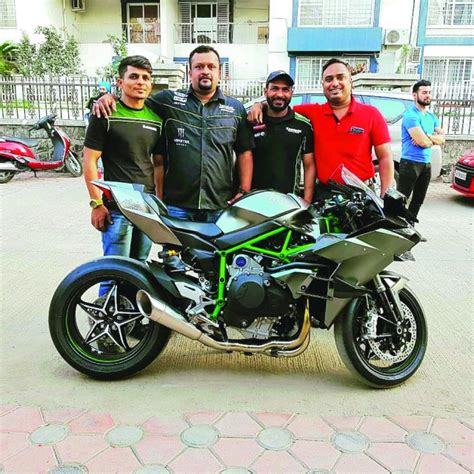 India kawasaki motor has announced the launch of the my19 ninja h2 range in india. Kawasaki Ninja H2R 2019 Comes to India. - Bike India