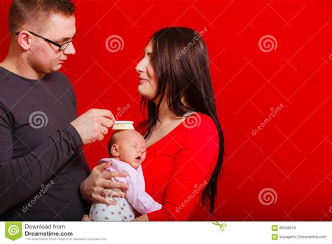 Goat hair is so gentle on your newborn's scalp, and has 3 added benefits. Newborn On Mother Chest, Father Brushing Baby Hair Stock ...