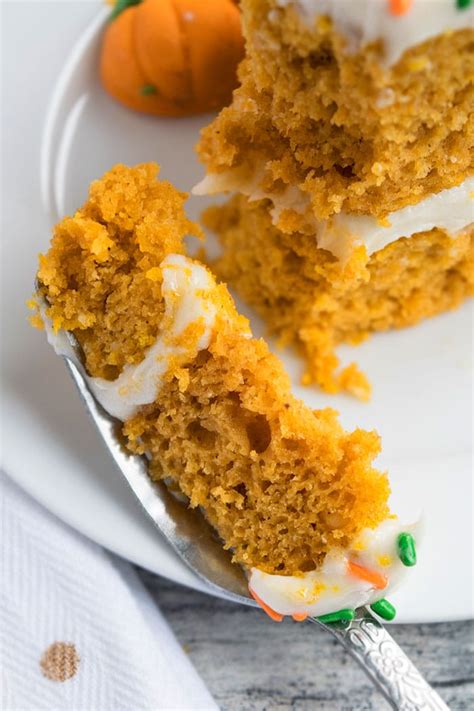 When you need a comforting meal but don't have a lot of time, whip up one of these fast pasta recipes. Easy Pumpkin Cake Recipe With Cake Mix - CakeWhiz