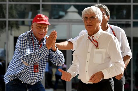 Będzie ciebie niki tu na ziemi brakowało.ale kumpli u góry to masz wielu.mam nadzieję,że wyścigi u góry są już niby o laudzie, a momentami film opowiada o czym innym, ale bardzo fajnie to wyszło. Una vita da film: così Niki Lauda è entrato nella storia ...