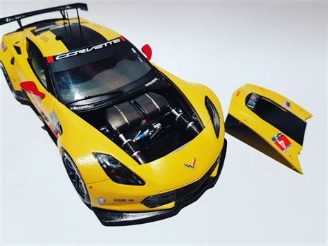 Revell Corvette C7r 124 Model Maquette Kit Maquette Voiture Voiture