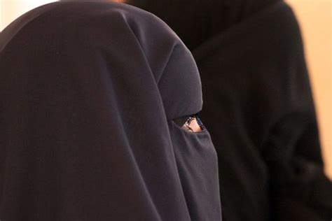 Deux Quimpéroises Condamnées Pour Port Du Niqab Dans Lespace Public