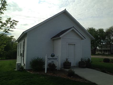 Her family stayed in south dakota, or dakota territory as it was known, and in 1885, she. My Literary Travels: Laura Ingalls Wilder DeSmet, South Dakota