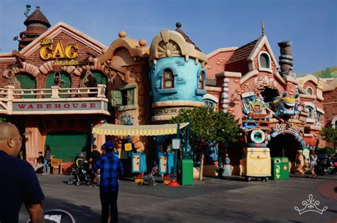 Mickeys Toontown At Disneyland Overview History And Trivia