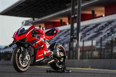 2020 Ducati Superleggera V4 Ducati Superleggera V4 Wallpapers Ducati