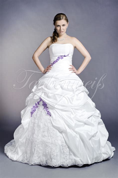 Schlichte brautkleider mit fließenden formen Brautkleid TW0153B aus Taft mit lila Spitze