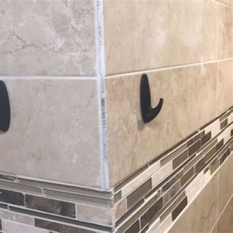 Guy Finds The Worst Construction Fails And ‘justifies Them With