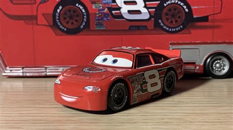 Review De Dale Earnhardt Jr N°8 Disney Pixar Cars Youtube