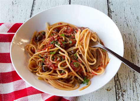 Spaghetti Alla Puttanesca Italian Food Forever