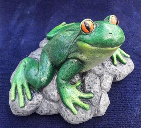 Detailed Frog On Rock Handmade And Hand Painted Concrete Etsy In 2021