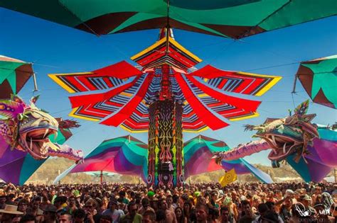 Fomos conhecer os seus jardins: Boom festival Transport to Idanha a Nova - Lisbon Transfers