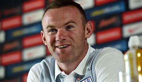 Wayne rooney has made the headlines once more after viral pictures of him partying with young snapchat models went viral overnight. Rooney: "Glaube, dass wir bis zum Ende gehen können"