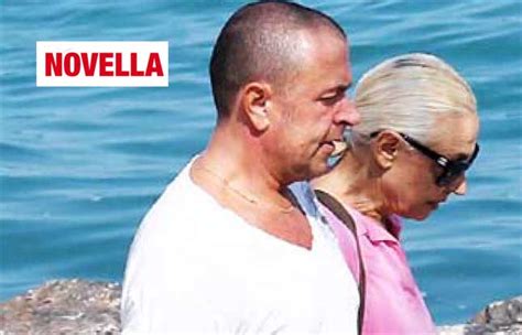 È andata in un mondo migliore, dove la sua umanità, la sua inconfondibile risata e il suo. Raffaella Carrà in versione… irriconoscibile! | Gossip