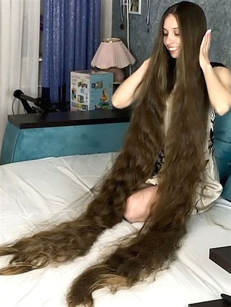 Video Long Hair Bed Covering Long Hair Styles Hair Lengths Hair