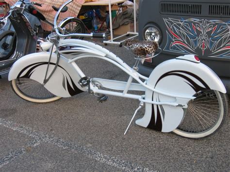 Beach cruisers saddle w/back rest 350 black. beach cruiser lowrider | Caddy Kulture | His & hers custom ...