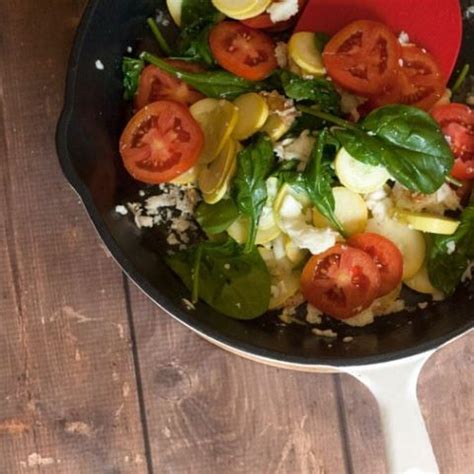 Here are 20 recipes for egg whites when you need to use up leftovers from your recent baking and cooking frenzies. Healthy Egg White Scramble - Healthy Recipes for Breakfast