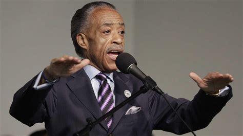 Sharpton Calls For Arrest Of Nypd Officer In Chokehold Death Of Eric