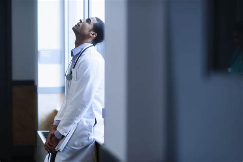 burn out bei Ärzten „ich hatte panikattacken auf dem weg in die praxis“ welt