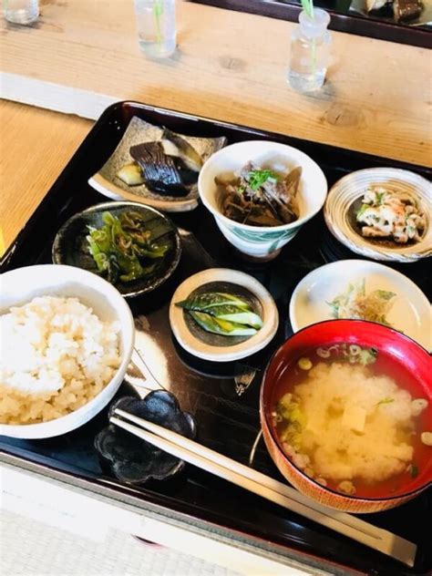 No delivery fee on your first order. Japanese cuisine using clay pots | Shiga Cooking Class ...