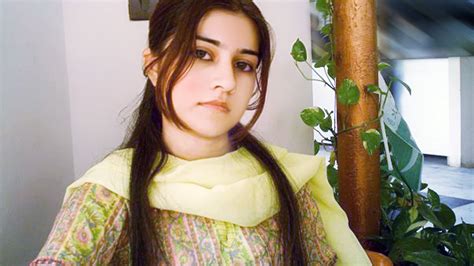 Pakistani Girls Wallpapers Top Free Pakistani Girls Backgrounds Wallpaperaccess
