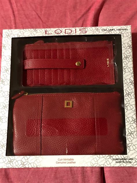 💯 Authentic Lodis Olivia Italian Leather Wristlet And Card Stacker