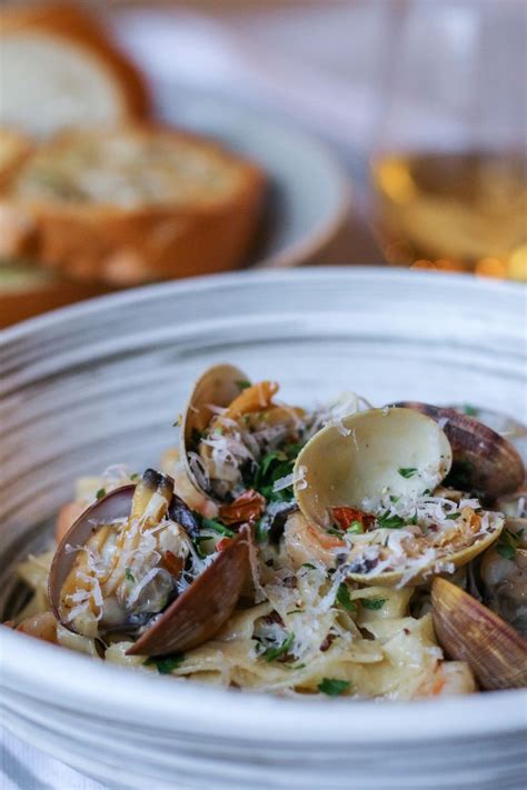 This chicken with creamy mushroom sauce is a simple, yet elegant dish; Linguine with Clams in Creamy White Wine Sauce | Recipe ...
