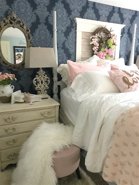 13 Tips for Making a Cozy Bedroom Retreat ~ Hallstrom Home