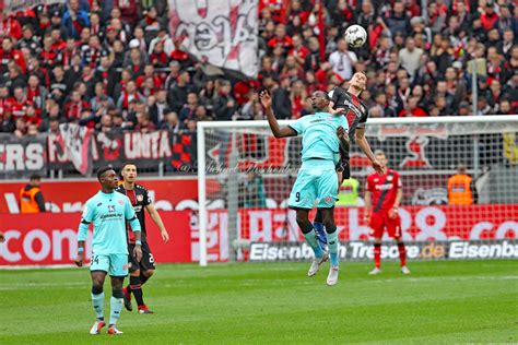 Sila refresh browser sekiranya mengalami sebarang gangguan. Bayer 04 Leverkusen vs Mainz 05 | Michael Fleschenberg