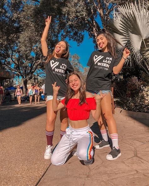 𝕁𝕦𝕝𝕚𝕒 𝔽𝕣𝕒𝕟𝕔𝕠 On Instagram “dia De Buschgardens Com Minhas Sisters ️ Amo Muito Vocêsss 😍”