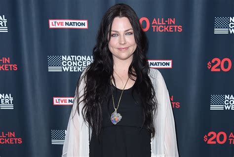 Evanescences Amy Lee Talks About Using Her Voice Taking